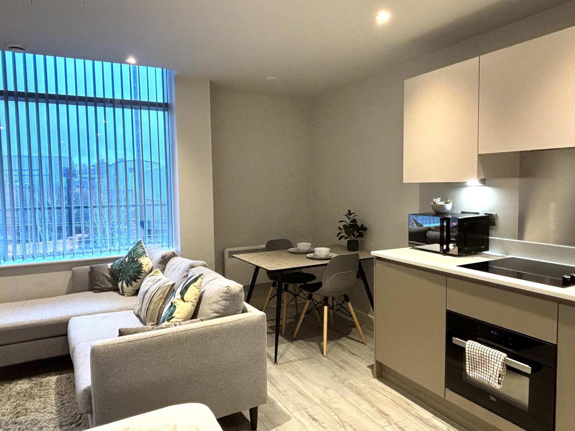 Modern Studio In Bracknell With Free Parking Экстерьер фото