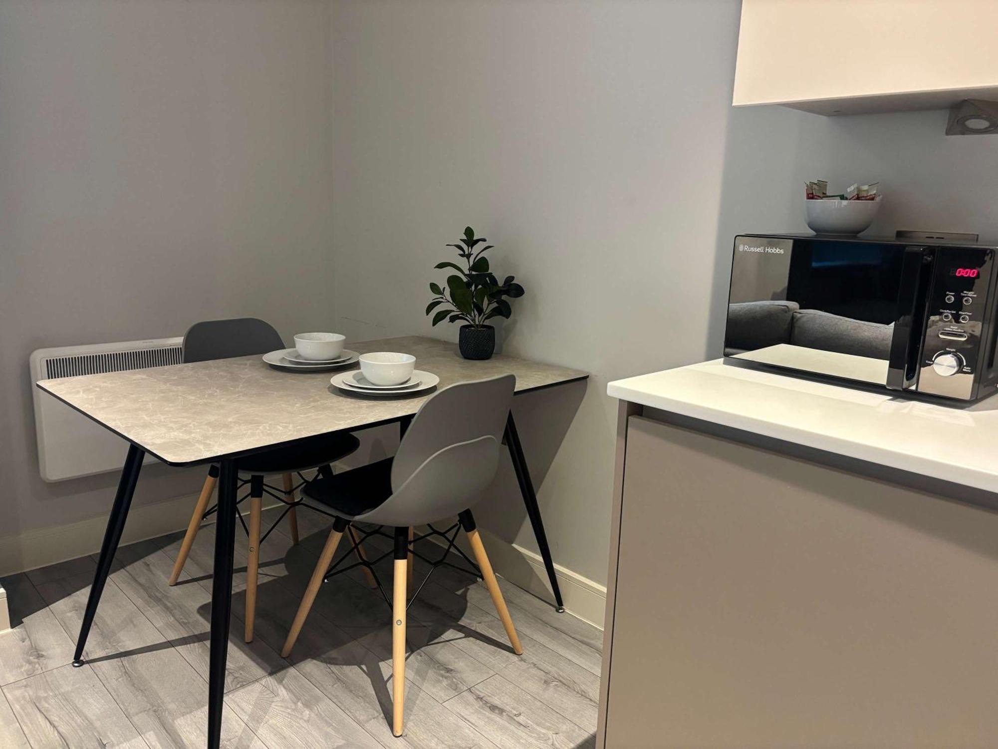 Modern Studio In Bracknell With Free Parking Экстерьер фото